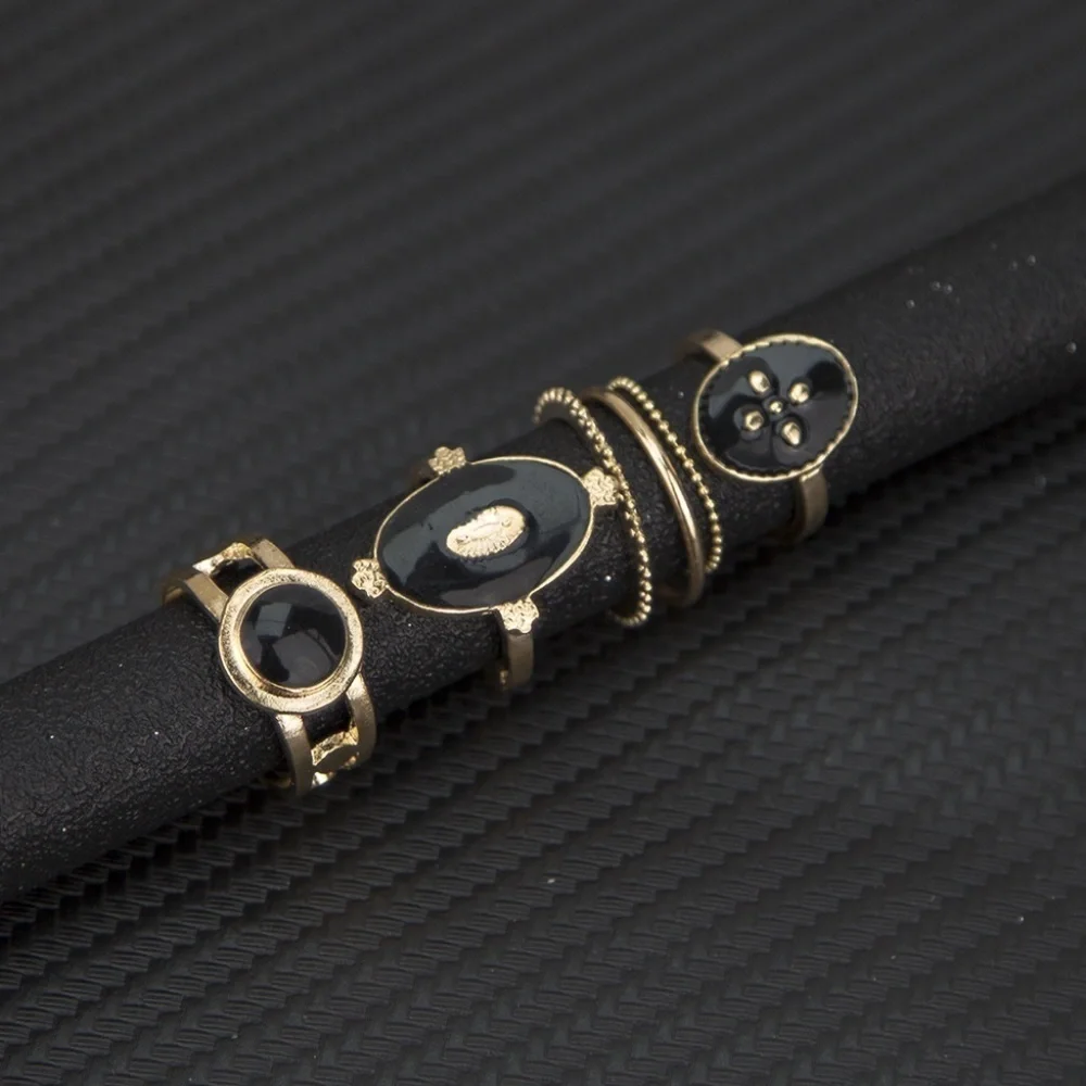 *MOXIE* 6-Pc Gold x Black Fashion Ring Set